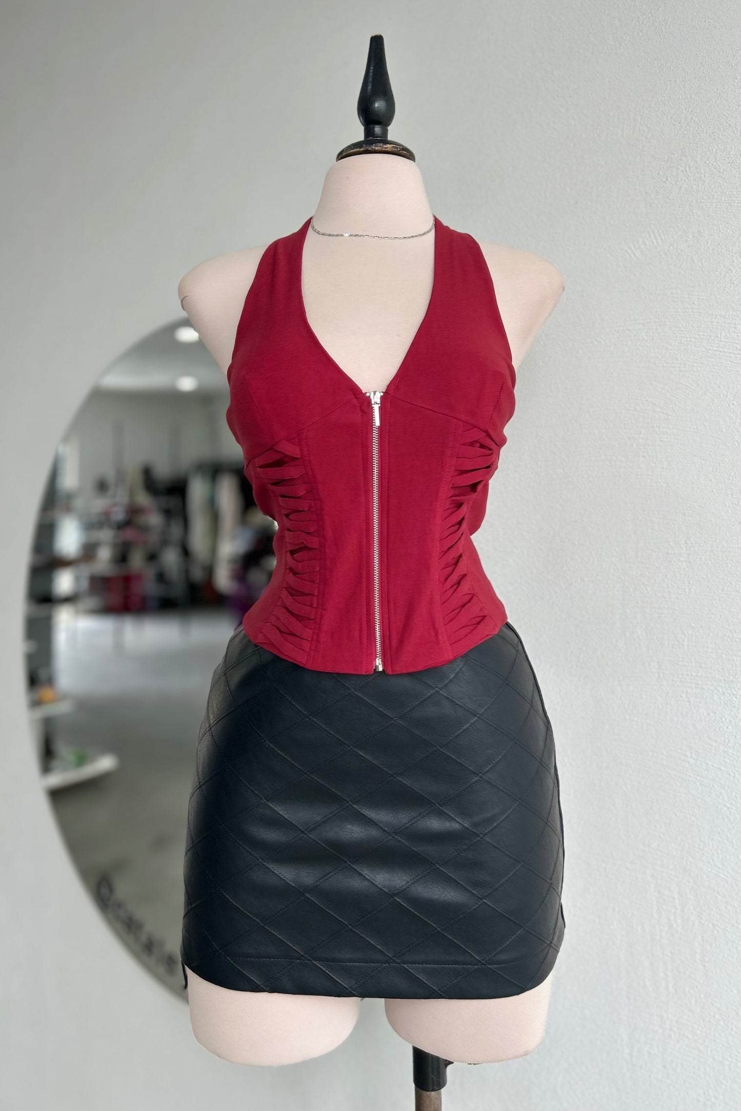 Blusa halter tinto