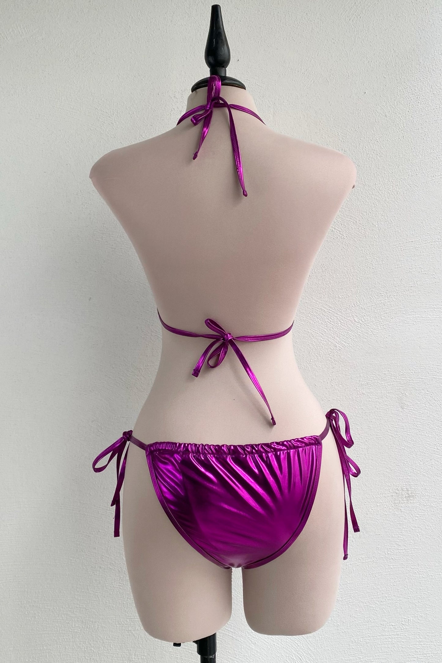 Bikini metalico lila