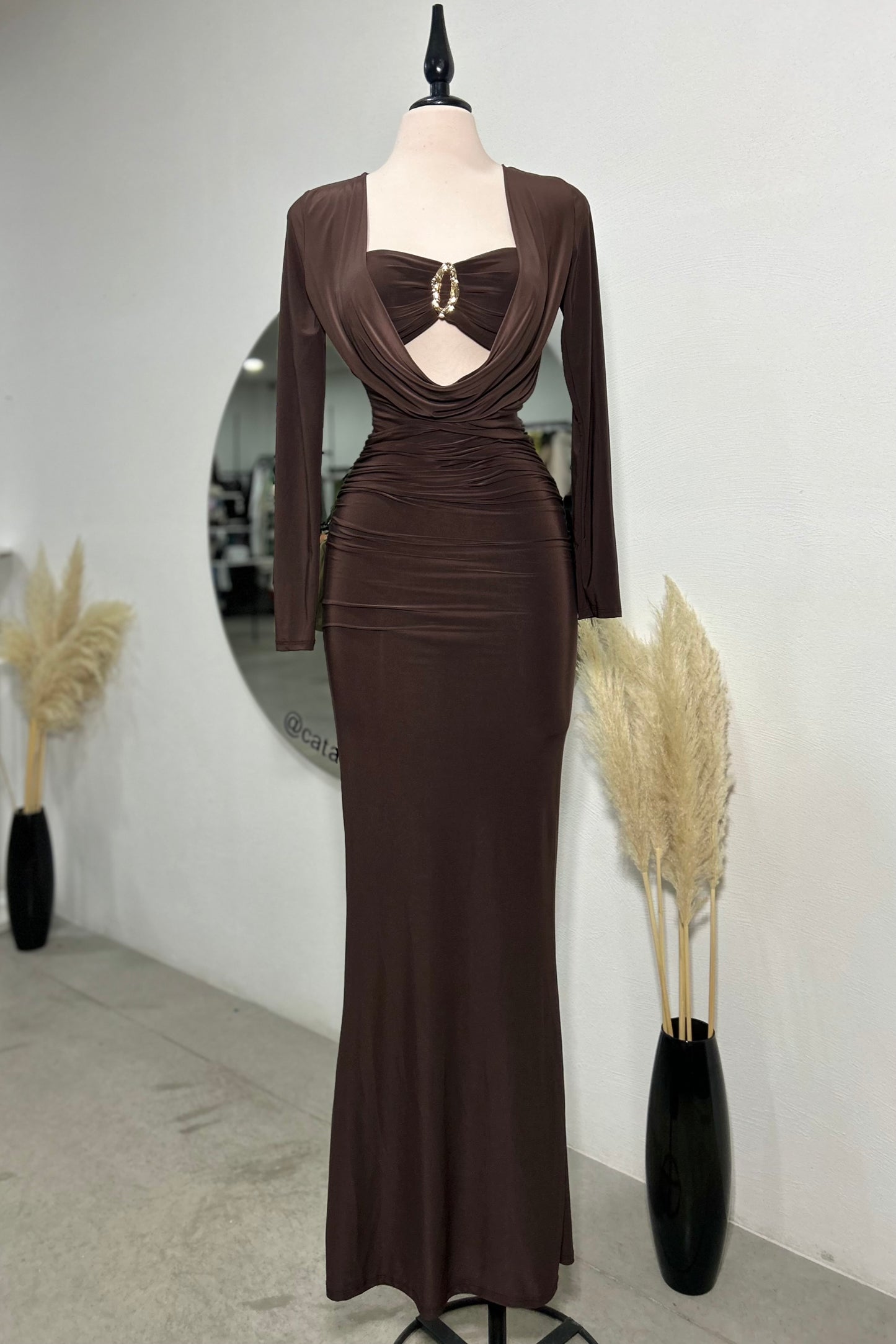 Vestido chocolate manga larga