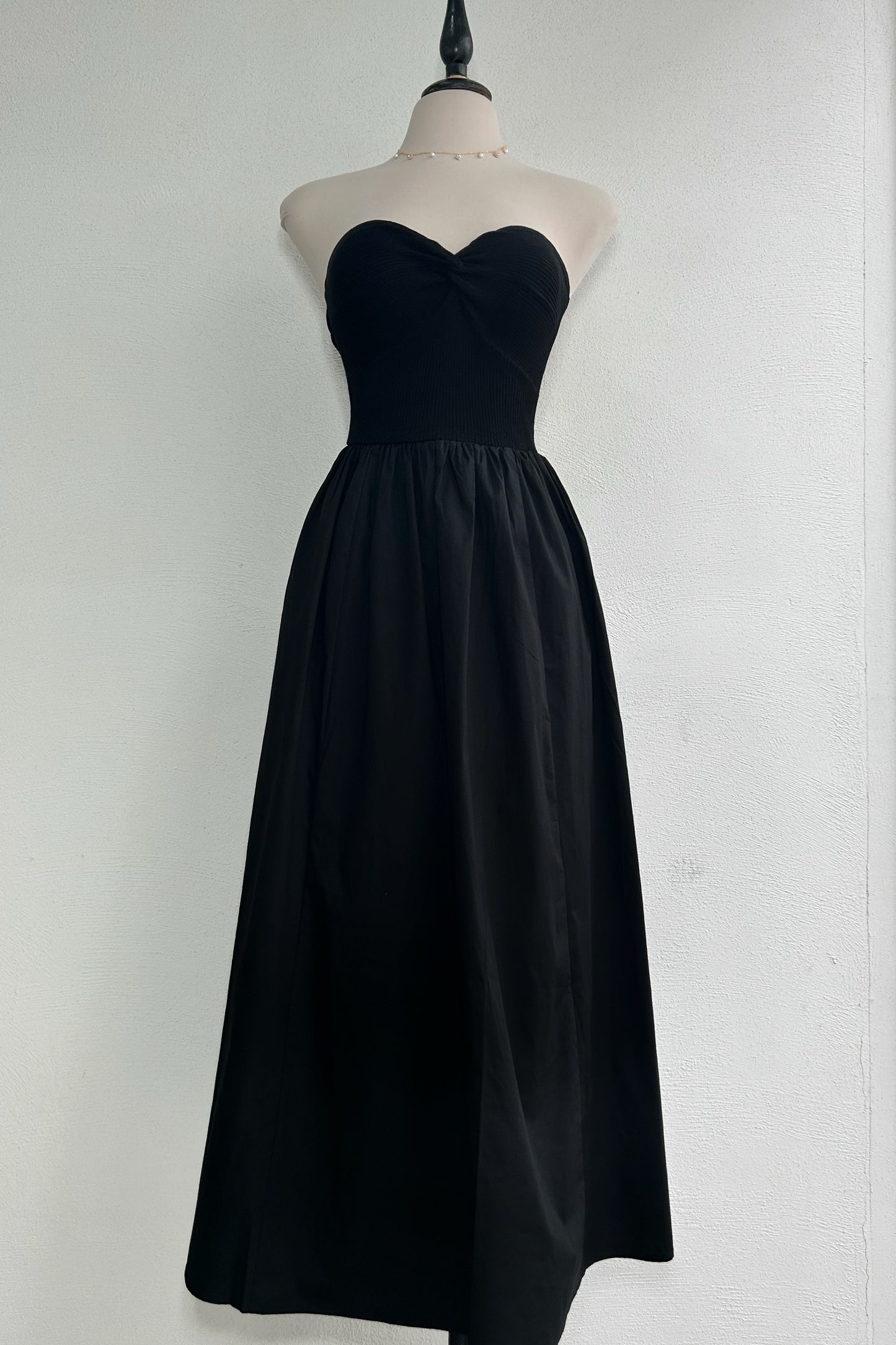 Vestido strapless negro