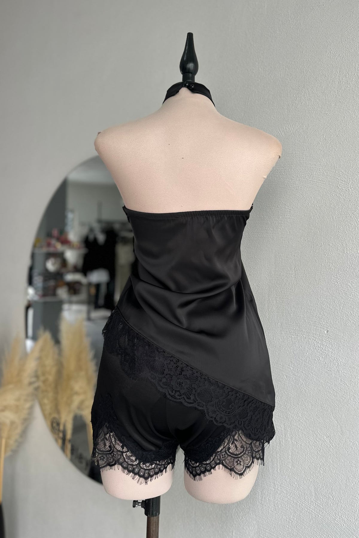 Blusa Halter Lace Black