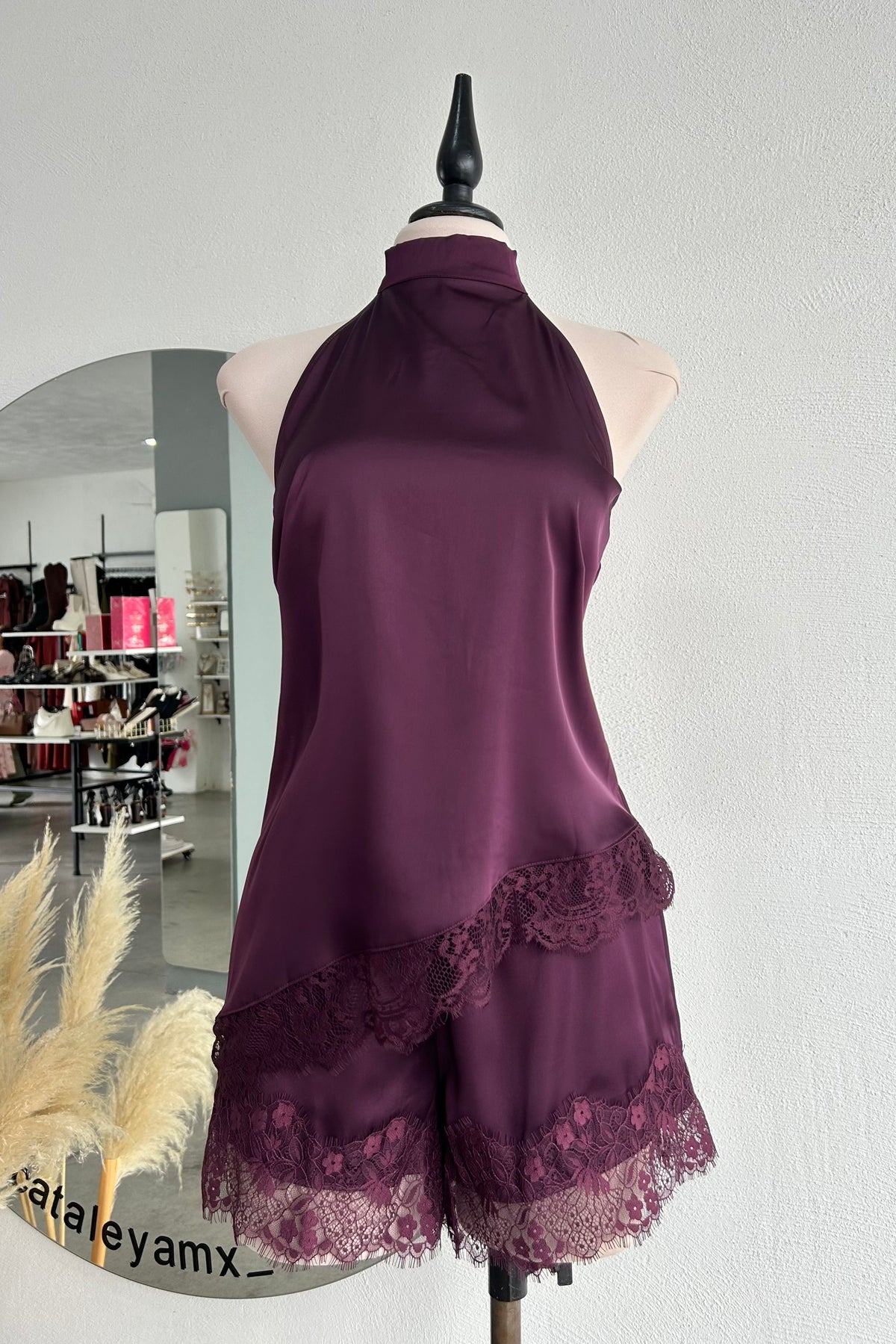 Short Lace Plum