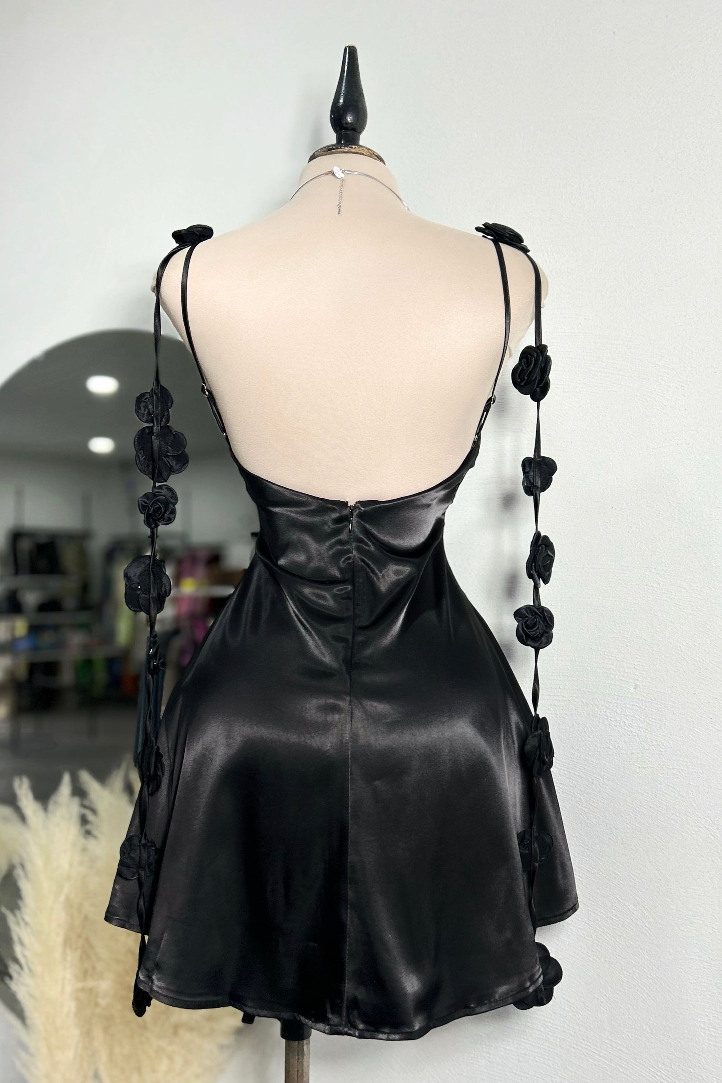 Vestido tirantes flores negro