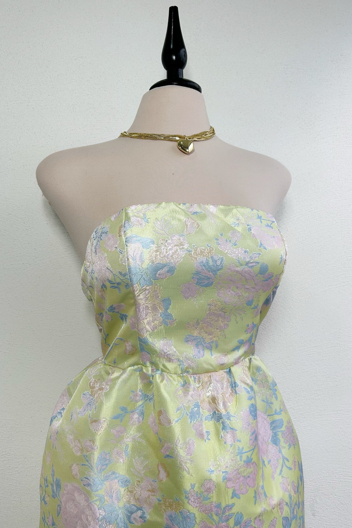 Vestido strapless verde
