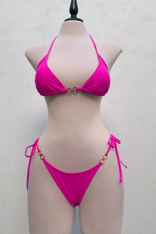 Bikini rosa con aros