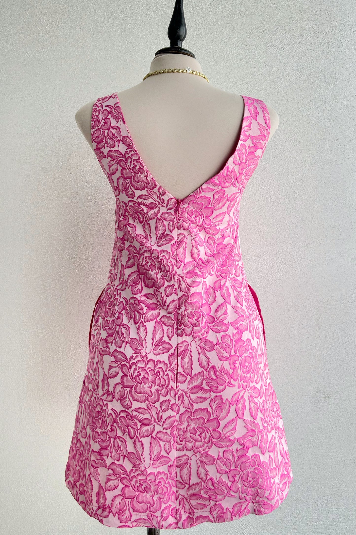 Vestido fucsia corte A