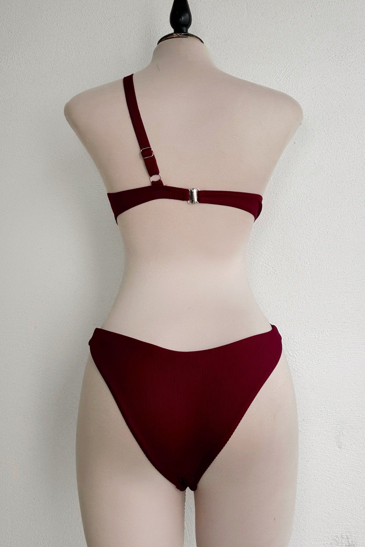 Bikini un hombro