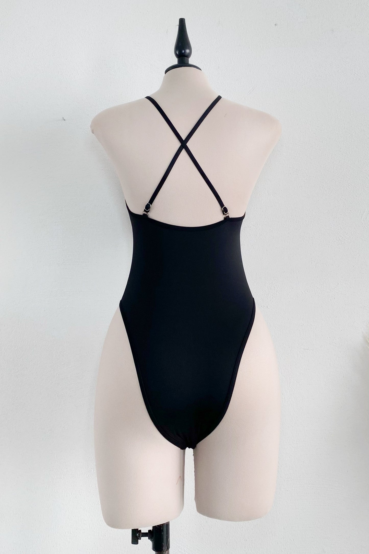 Bañador negro tirantes