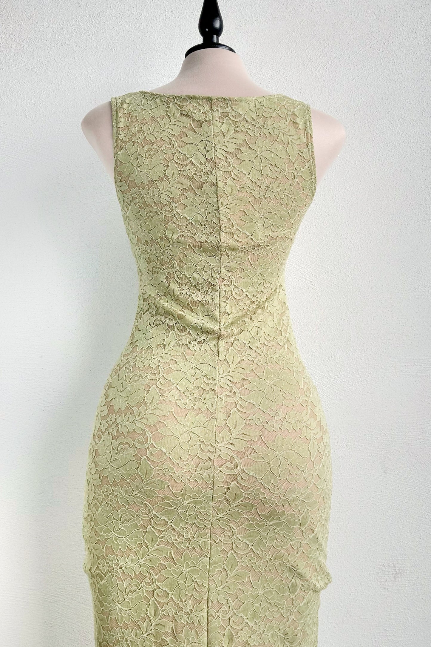Vestido verde olivo midi