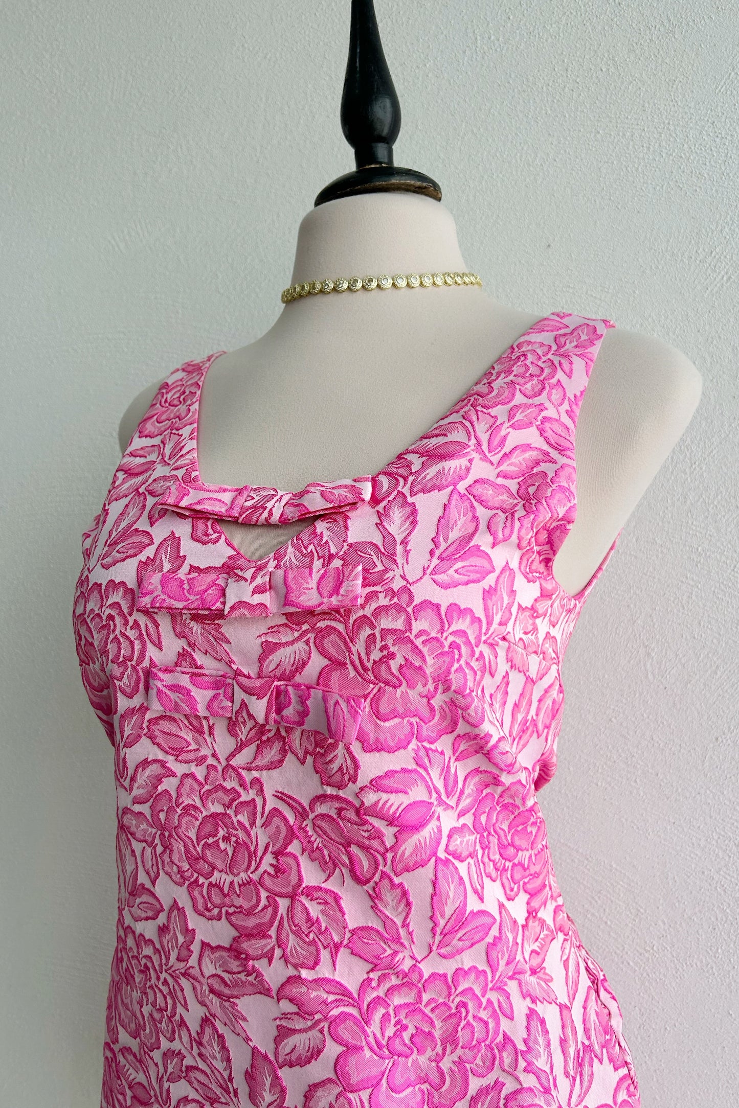 Vestido fucsia corte A