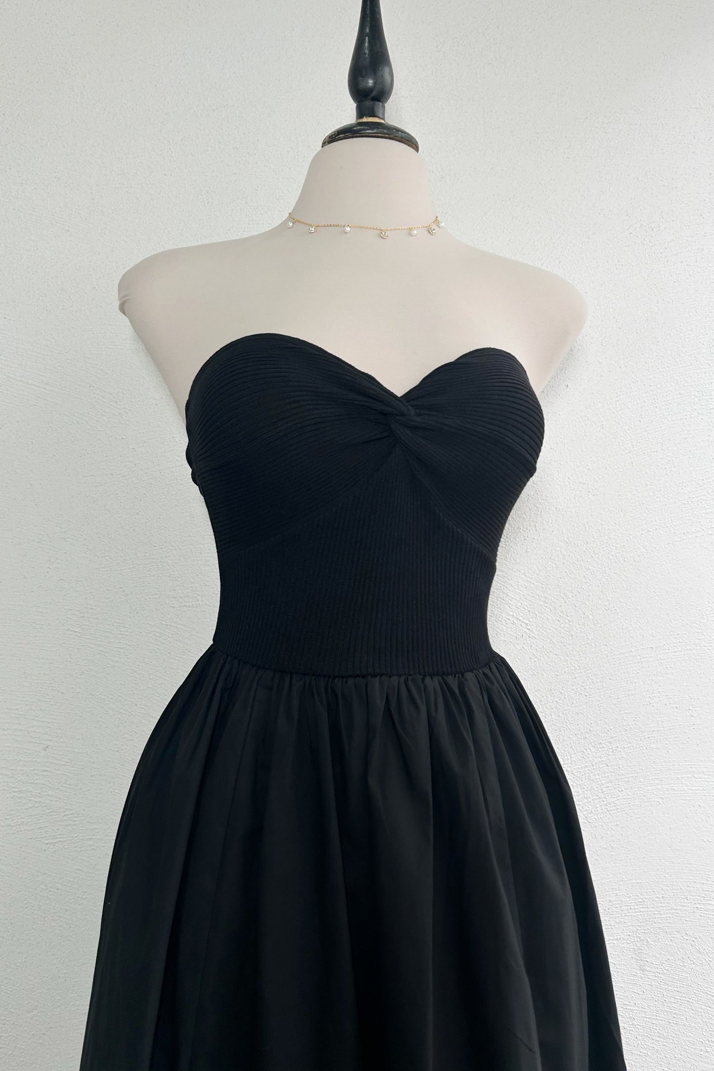 Vestido strapless negro