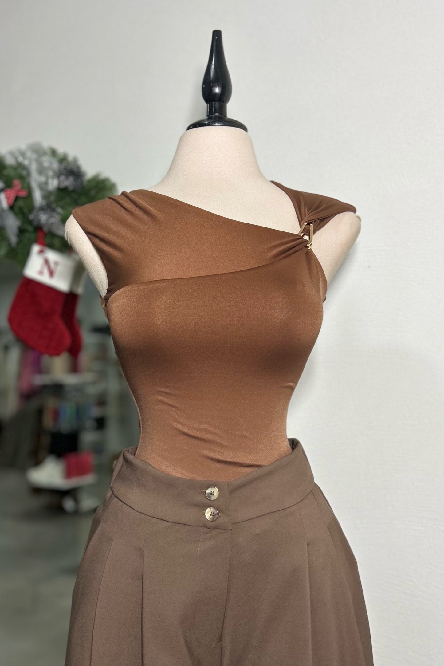 Body café con broche