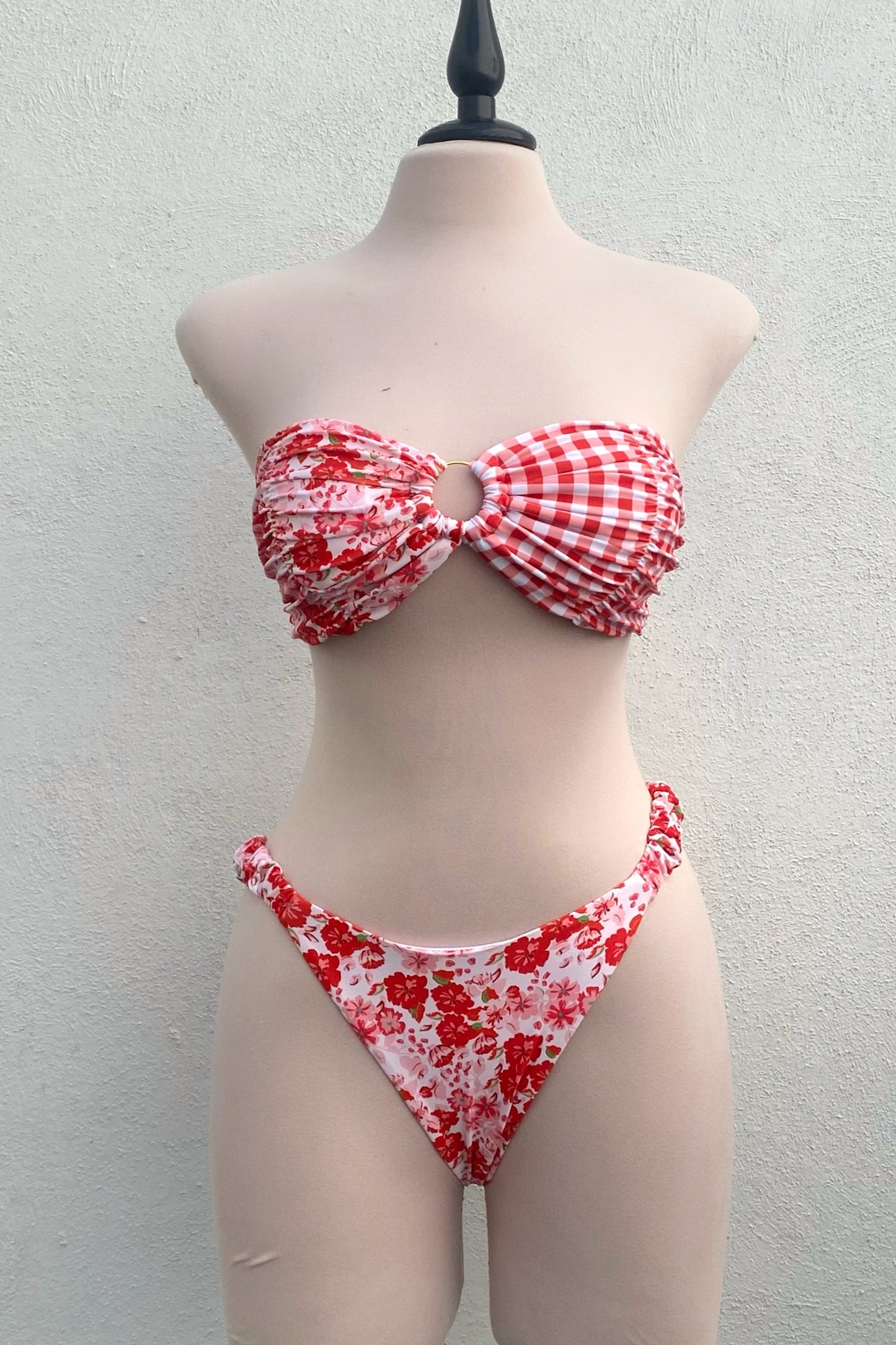 Bikini strapless rojo