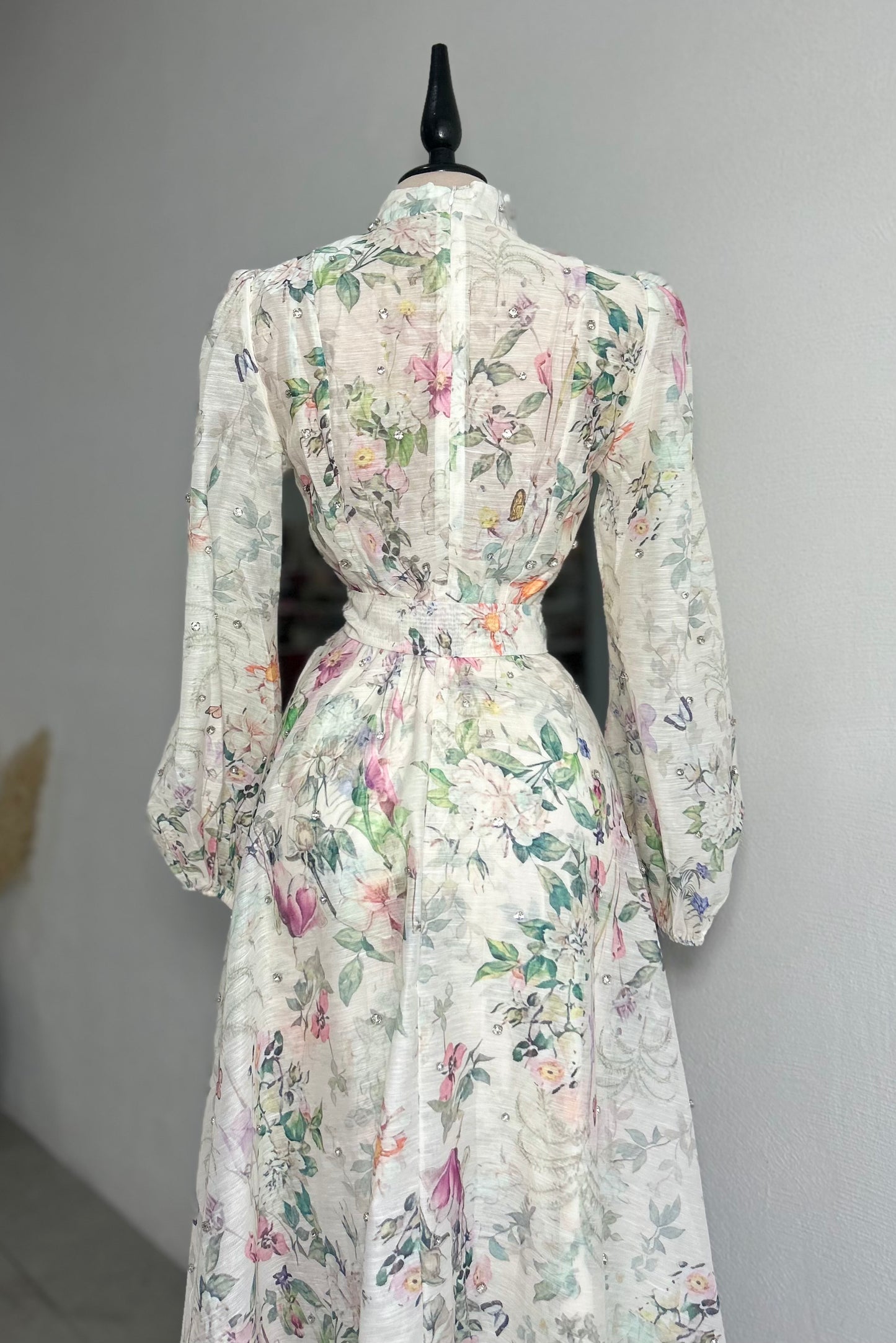 Vestido floral manga larga