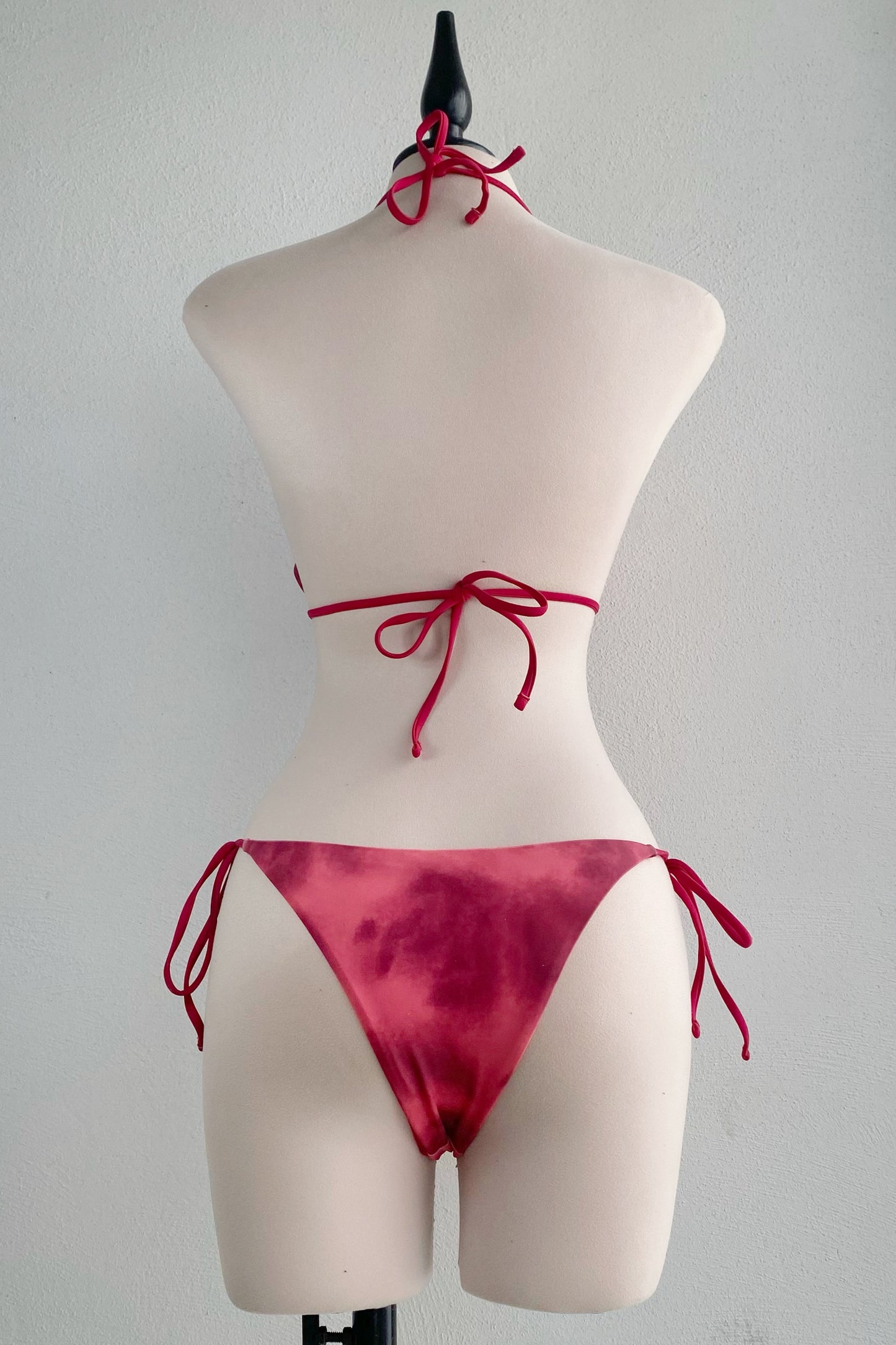Bikini tinto mármol
