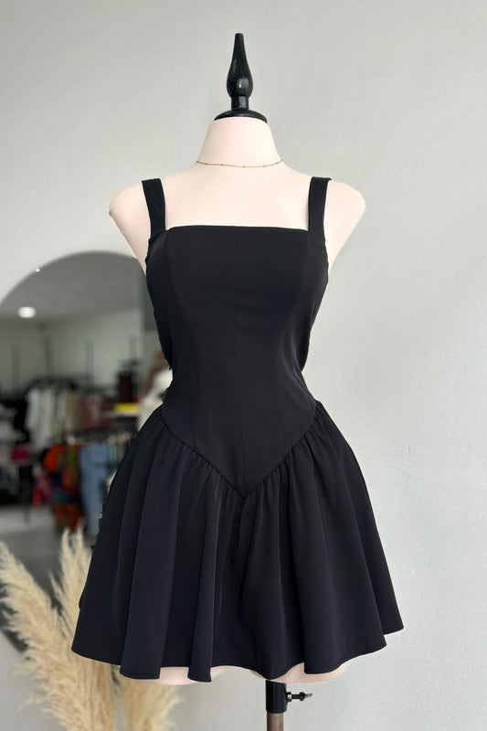 Vestido flare negro