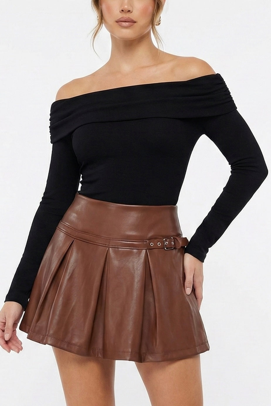 Blusa negra hombros descubiertos