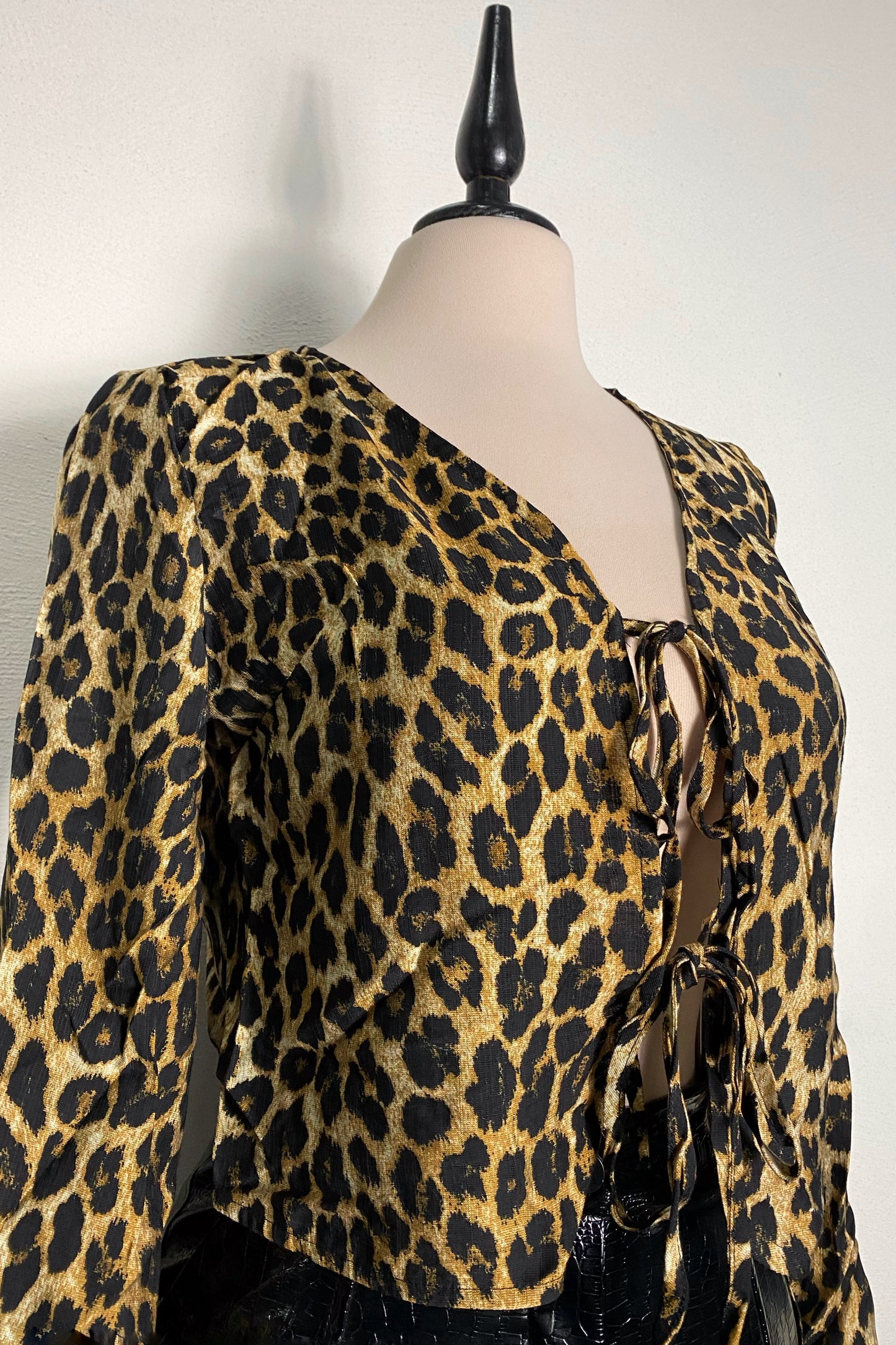 Blusa leopardo manga larga