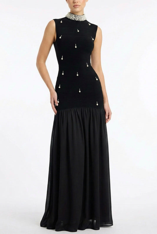 Vestido largo negro con perlas