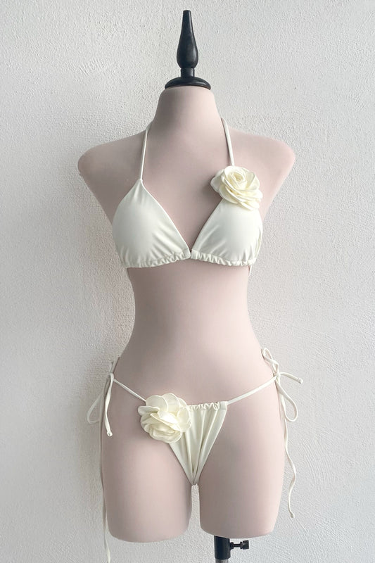 Bikini ivory con flor 3D