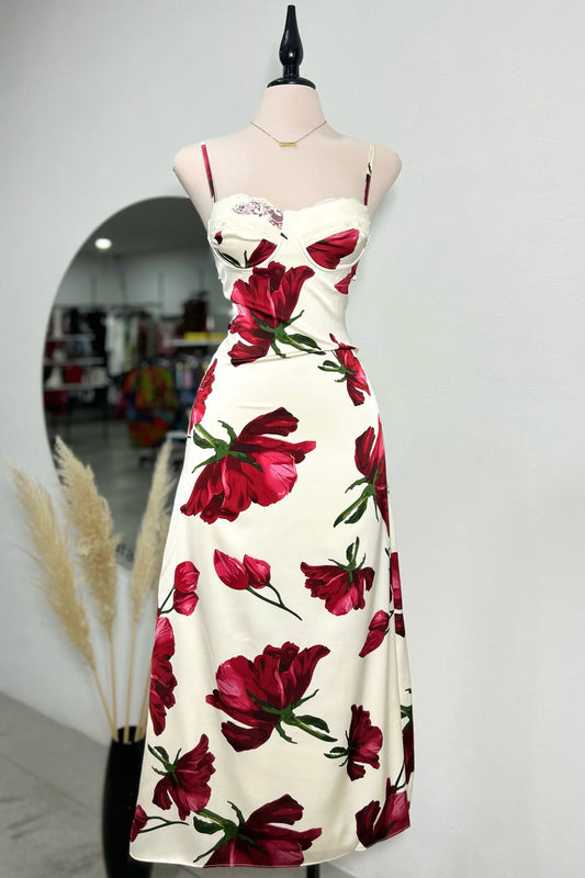 Vestido rosas encaje
