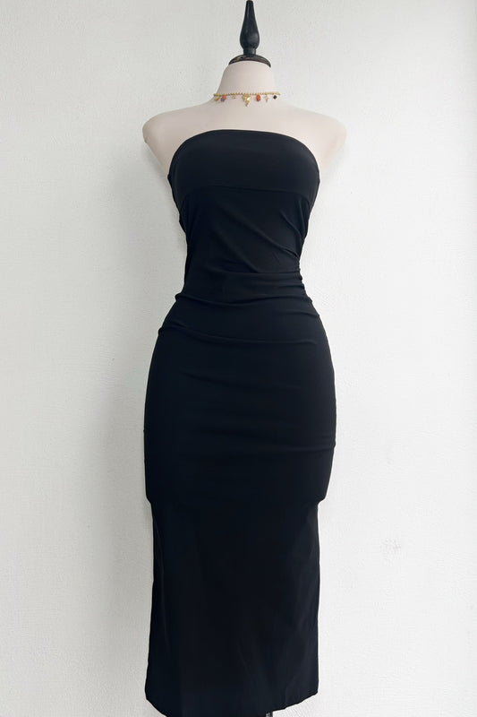 Vestido strapless negro midi