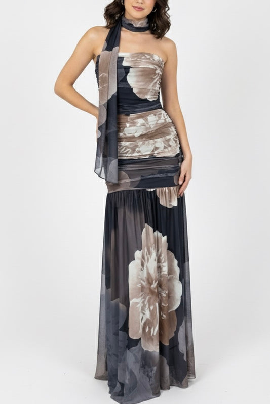 Vestido con bufanda floral