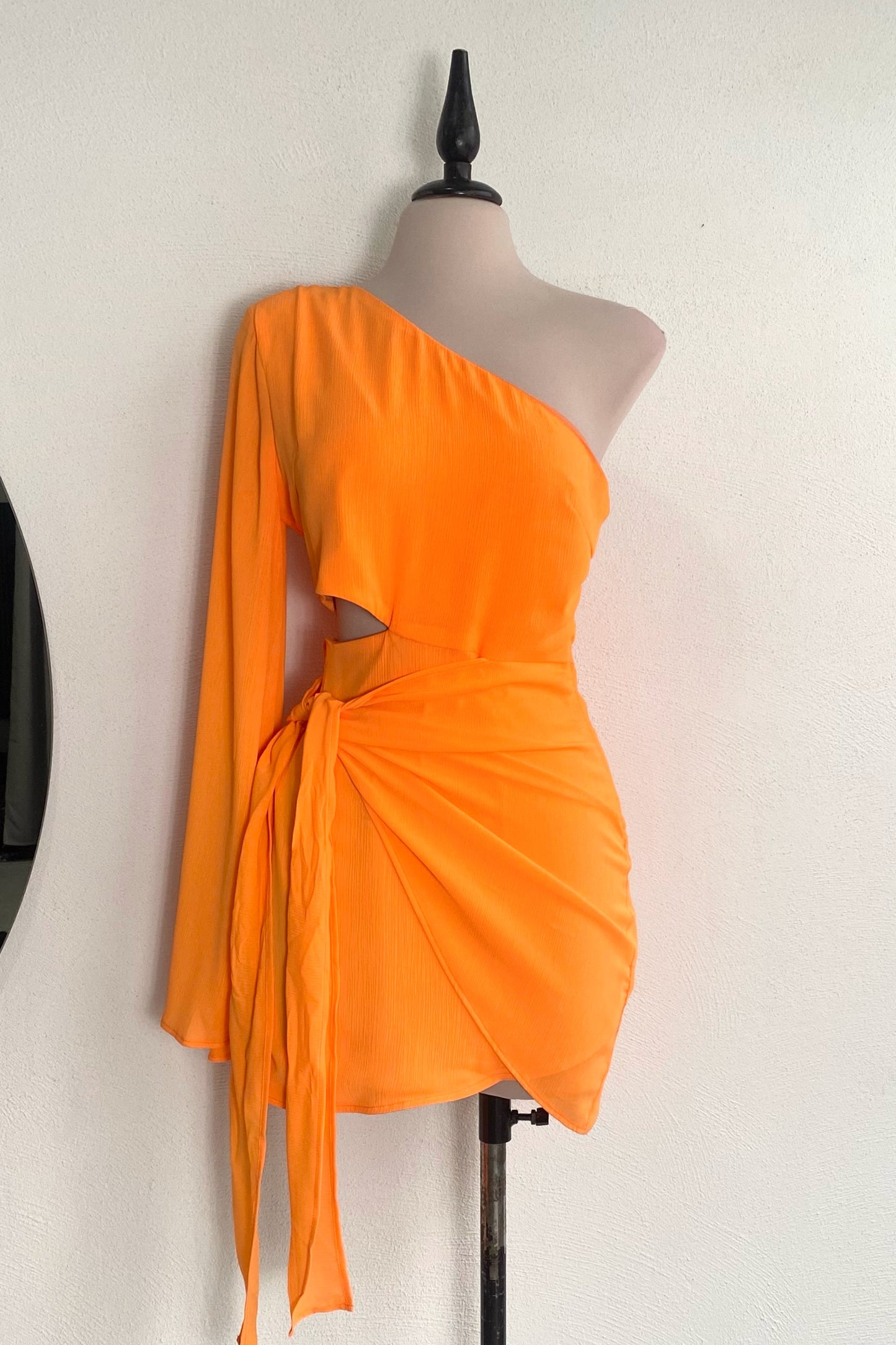 Vestido naranja neon