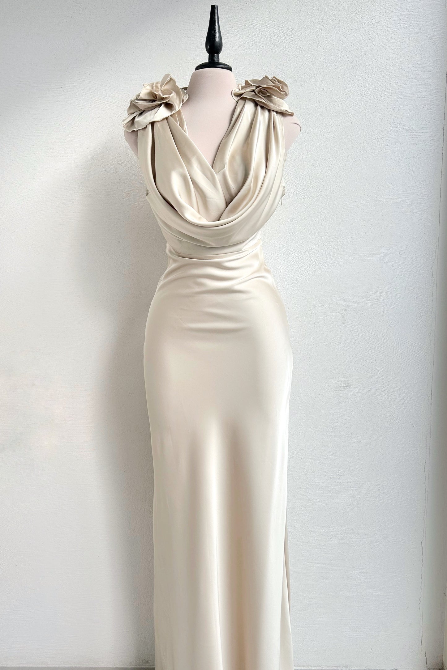 Vestido champagne flor 3D