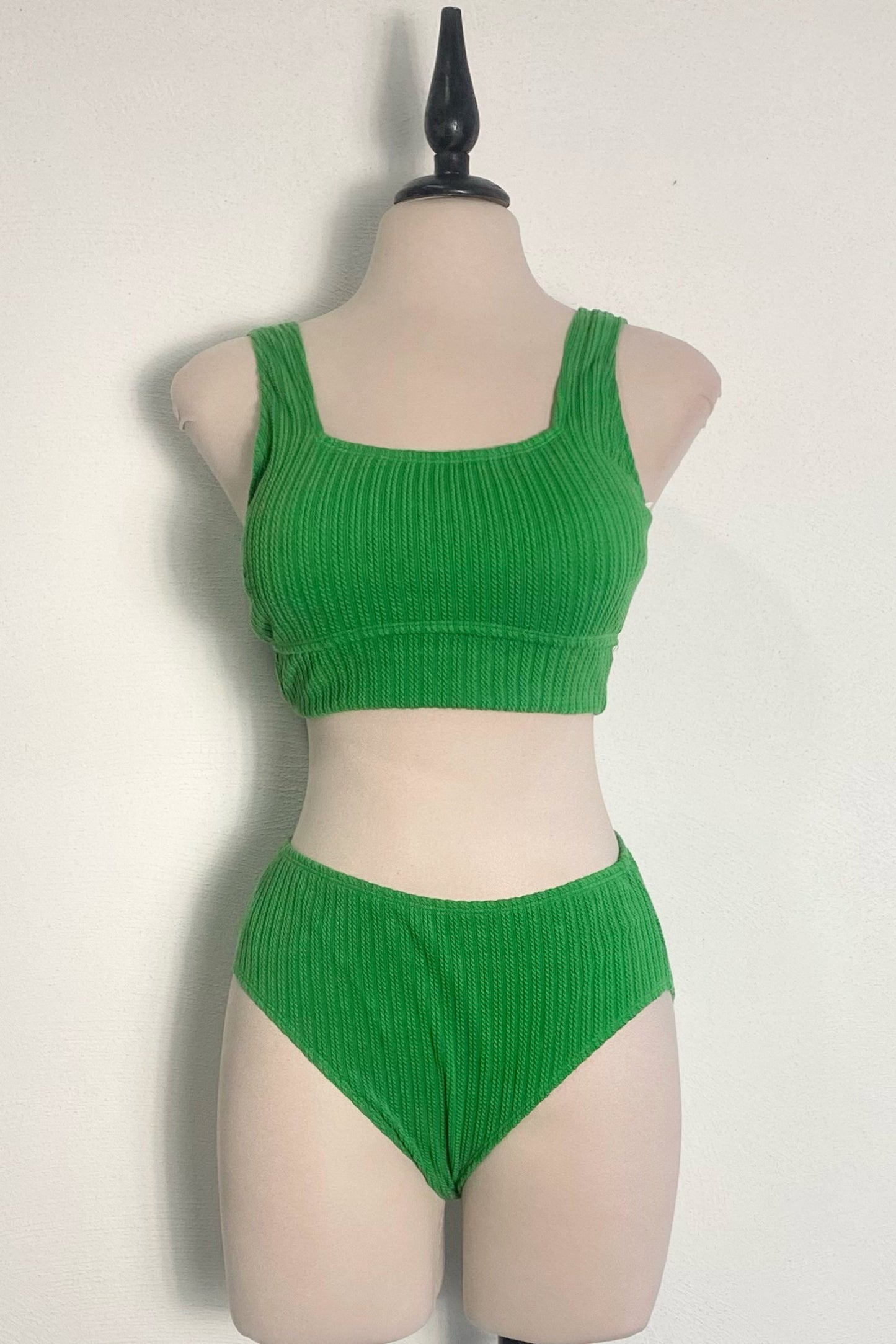 Bikini verde tiro alto