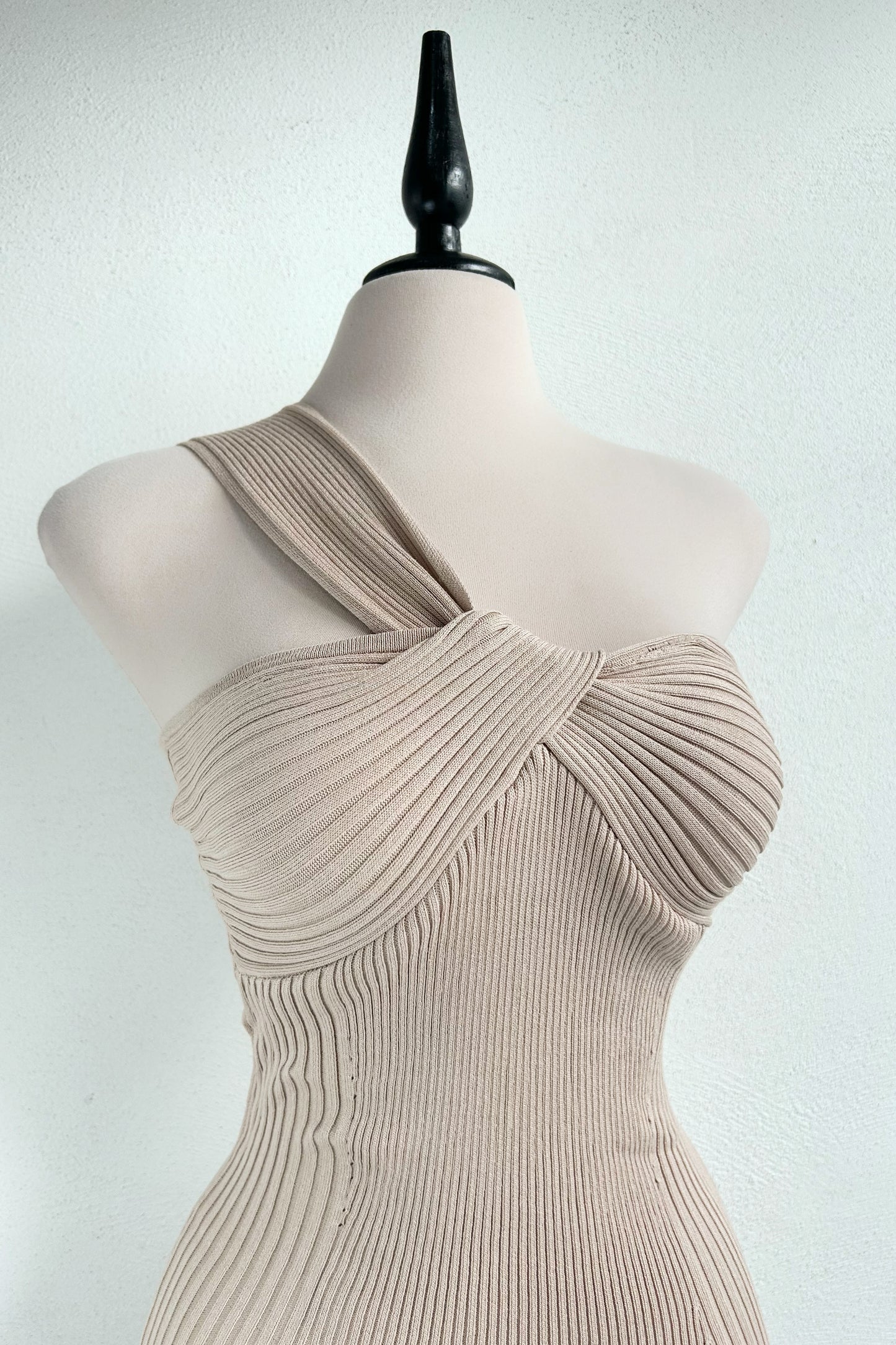 Vestido tejido beige