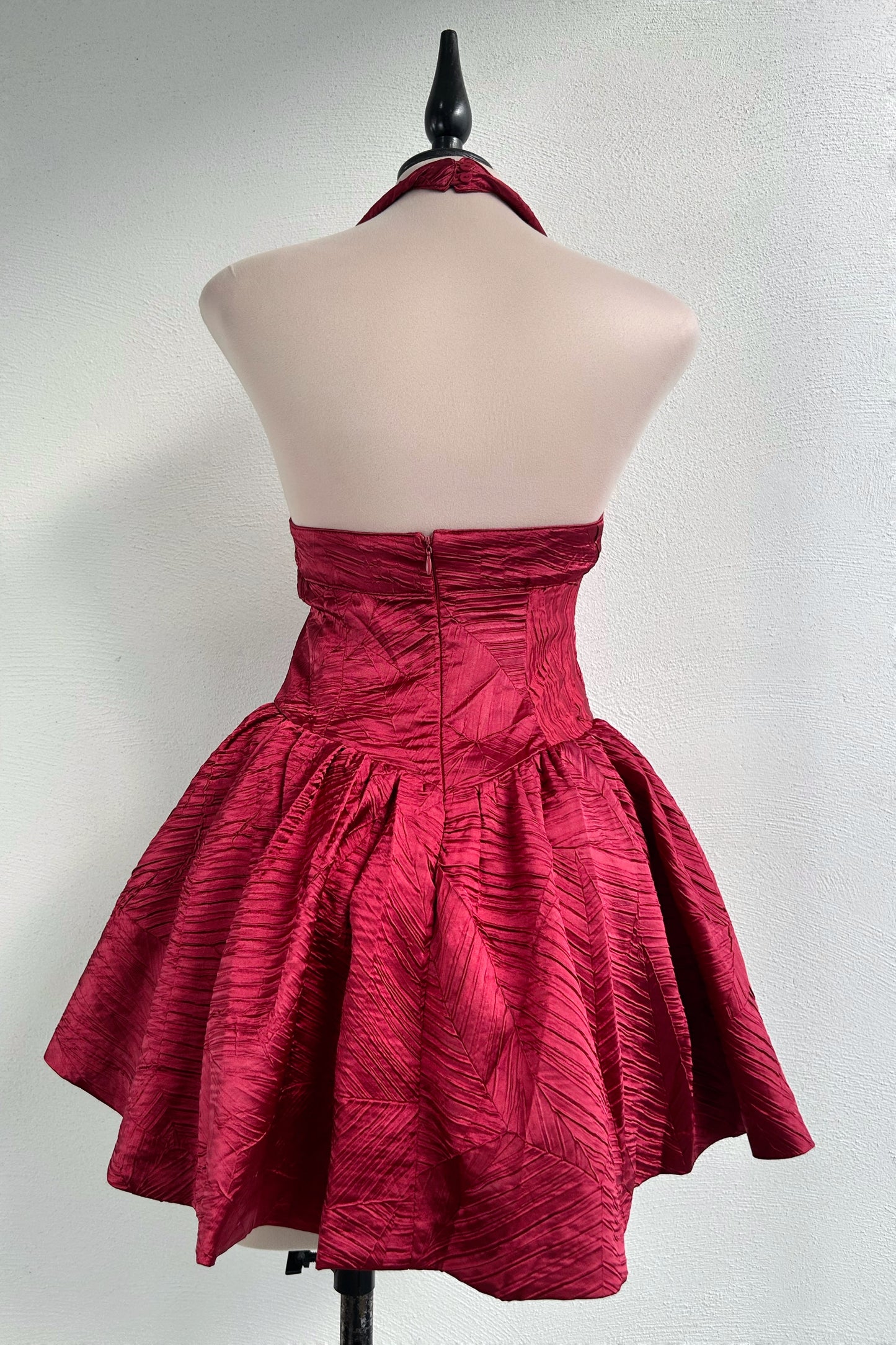 Vestido tinto halter