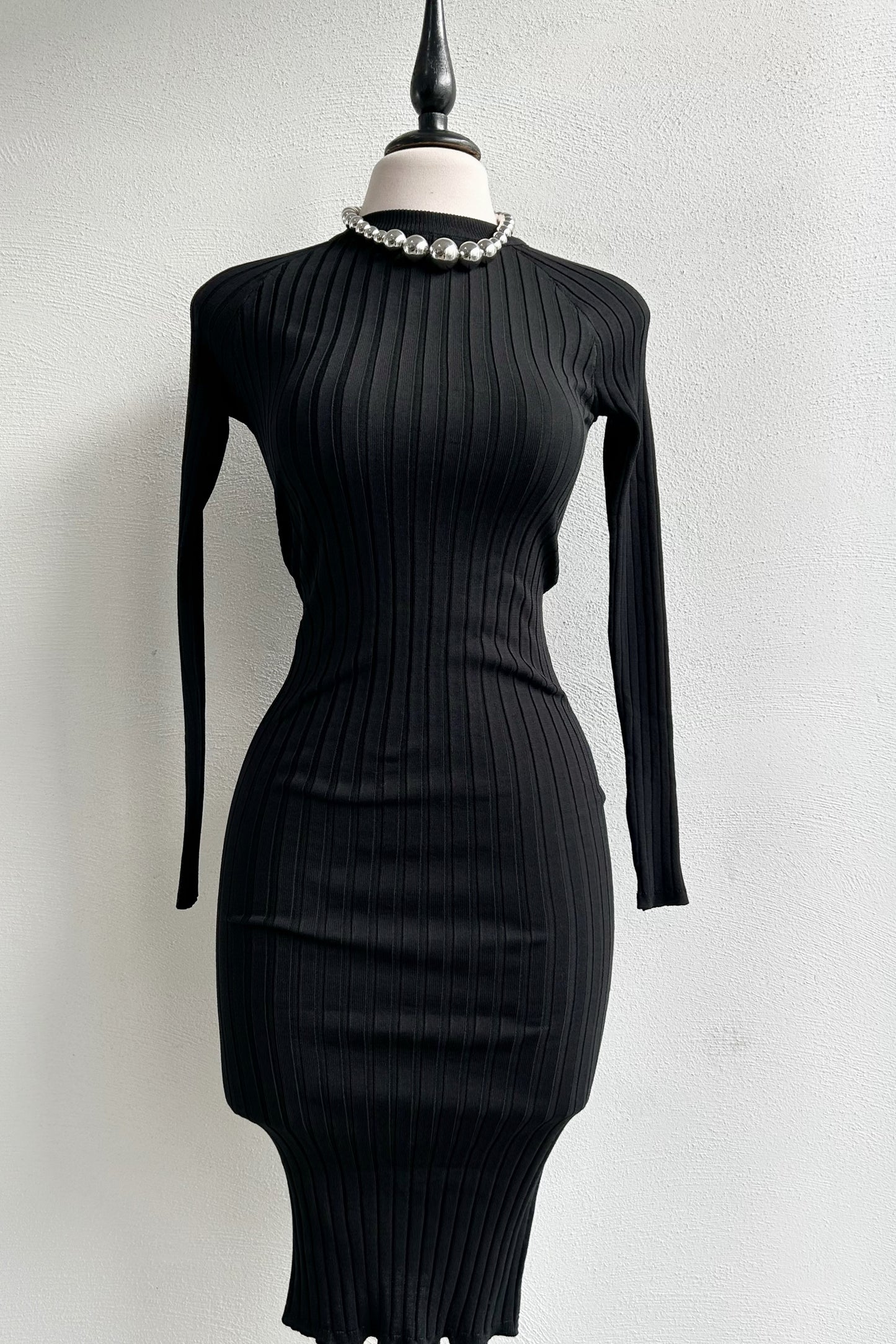 Vestido negro tejido