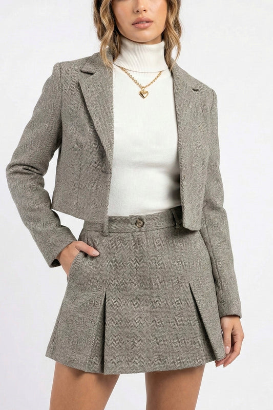 Set blazer corto y mini falda