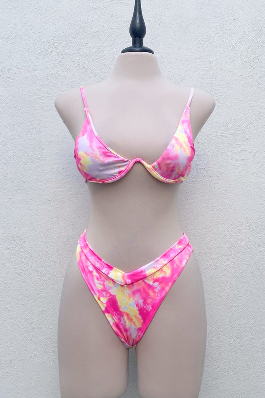 Bikini rosa con varilla