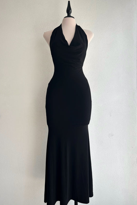 Vestido negro backless