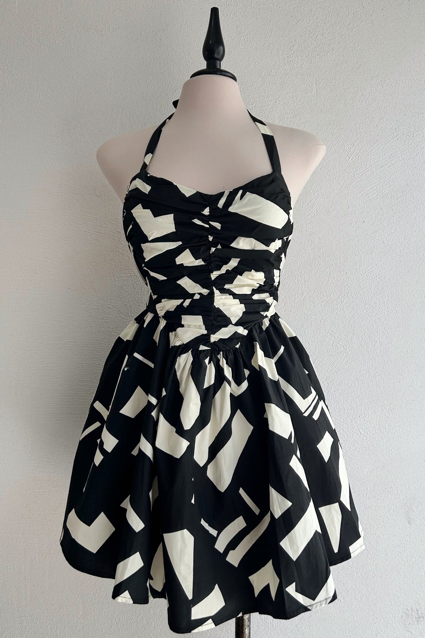 Vestido halter B&W