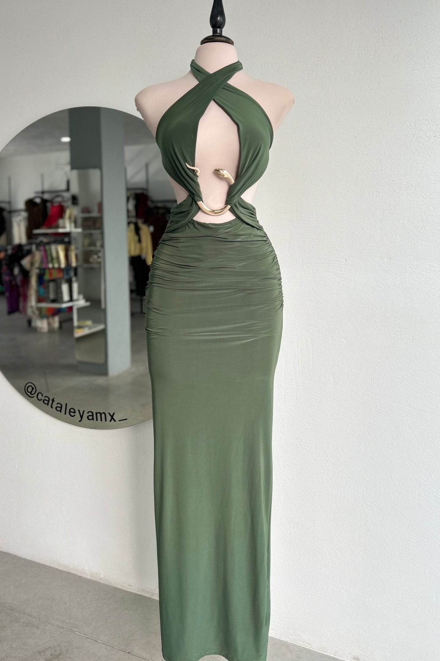 Vestido cut out verde