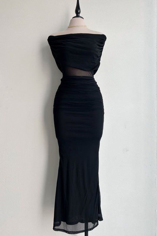 Vestido hombros descubiertos mesh negro