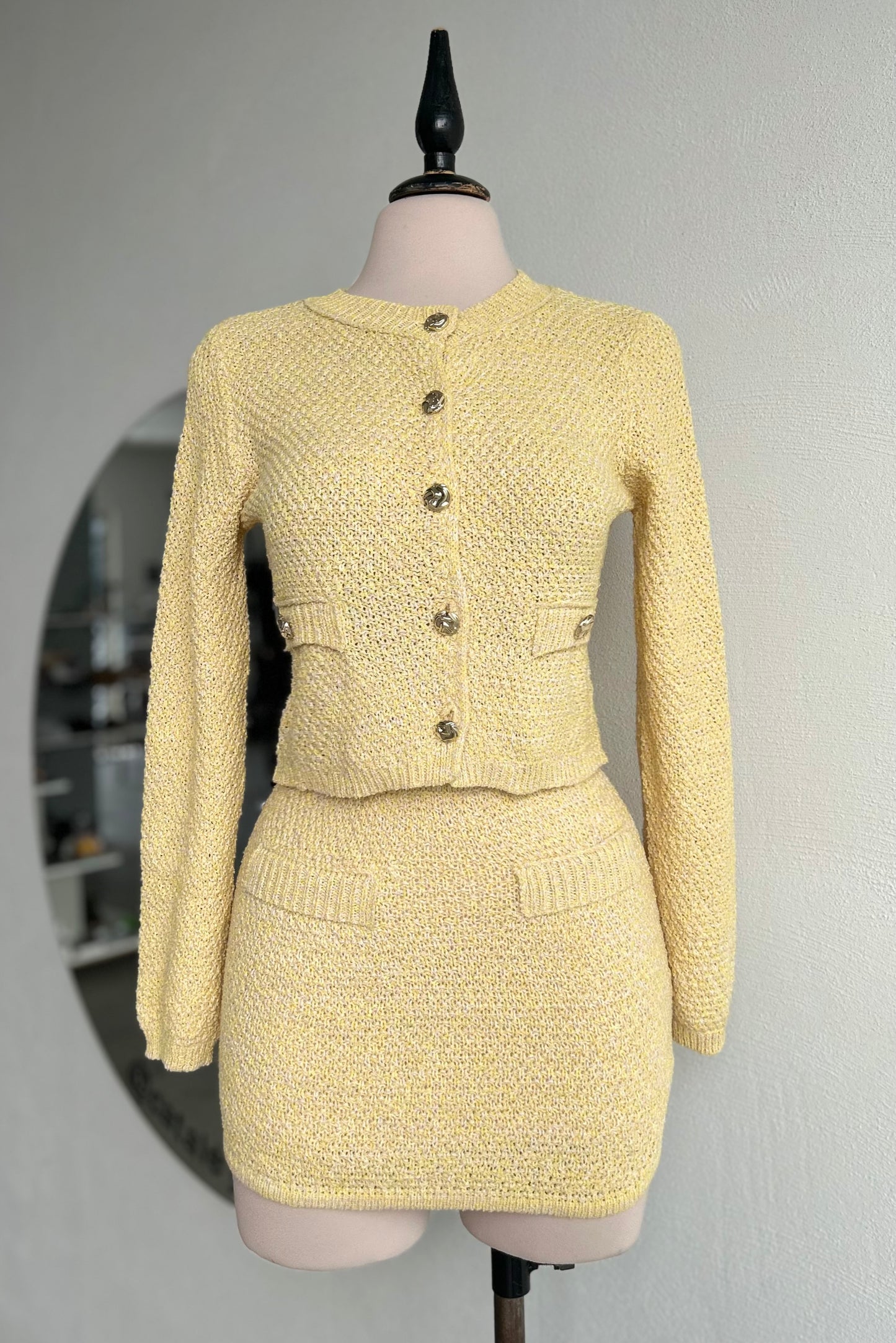 Set cardigan amarillo