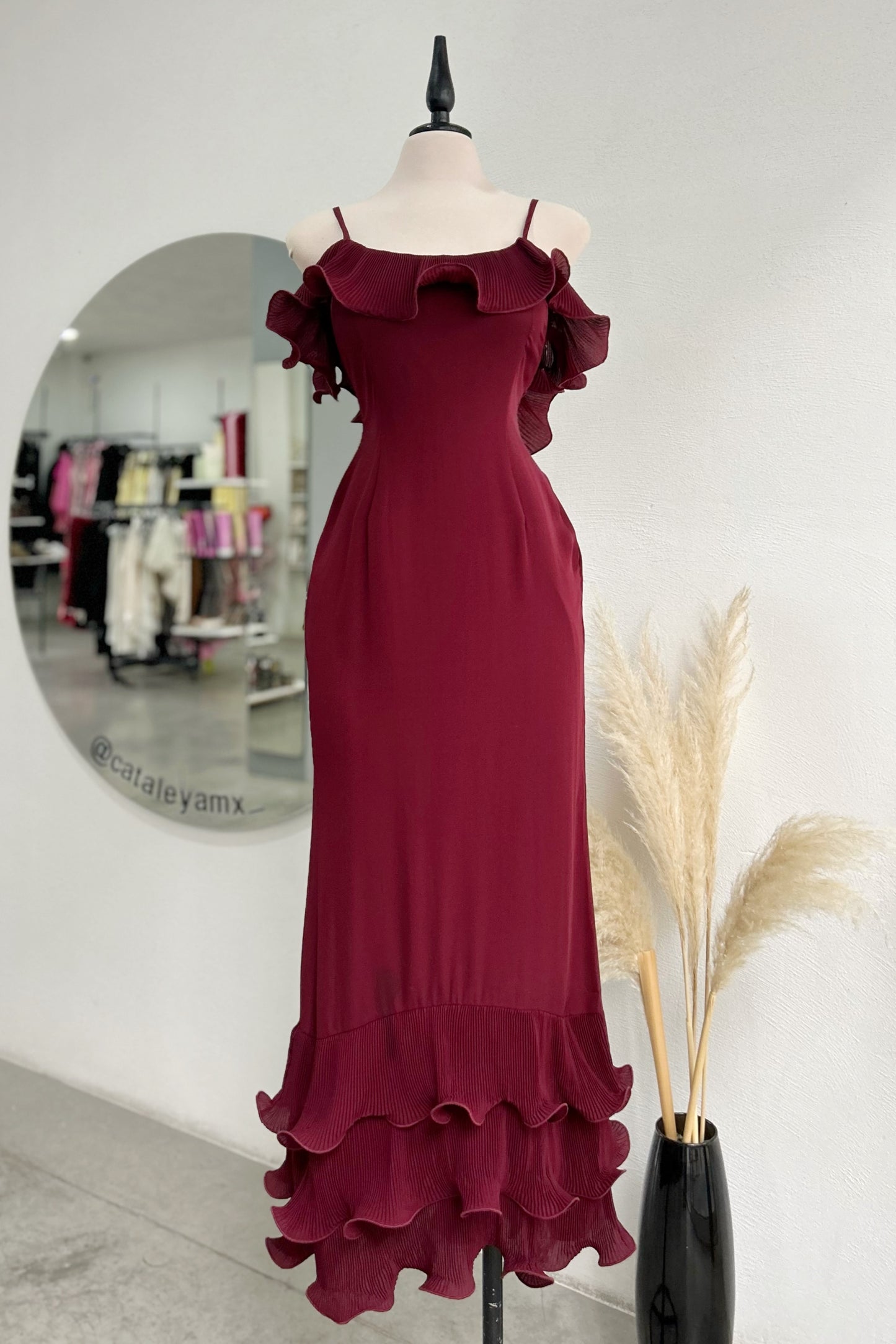 Vestido Wine Ruffle