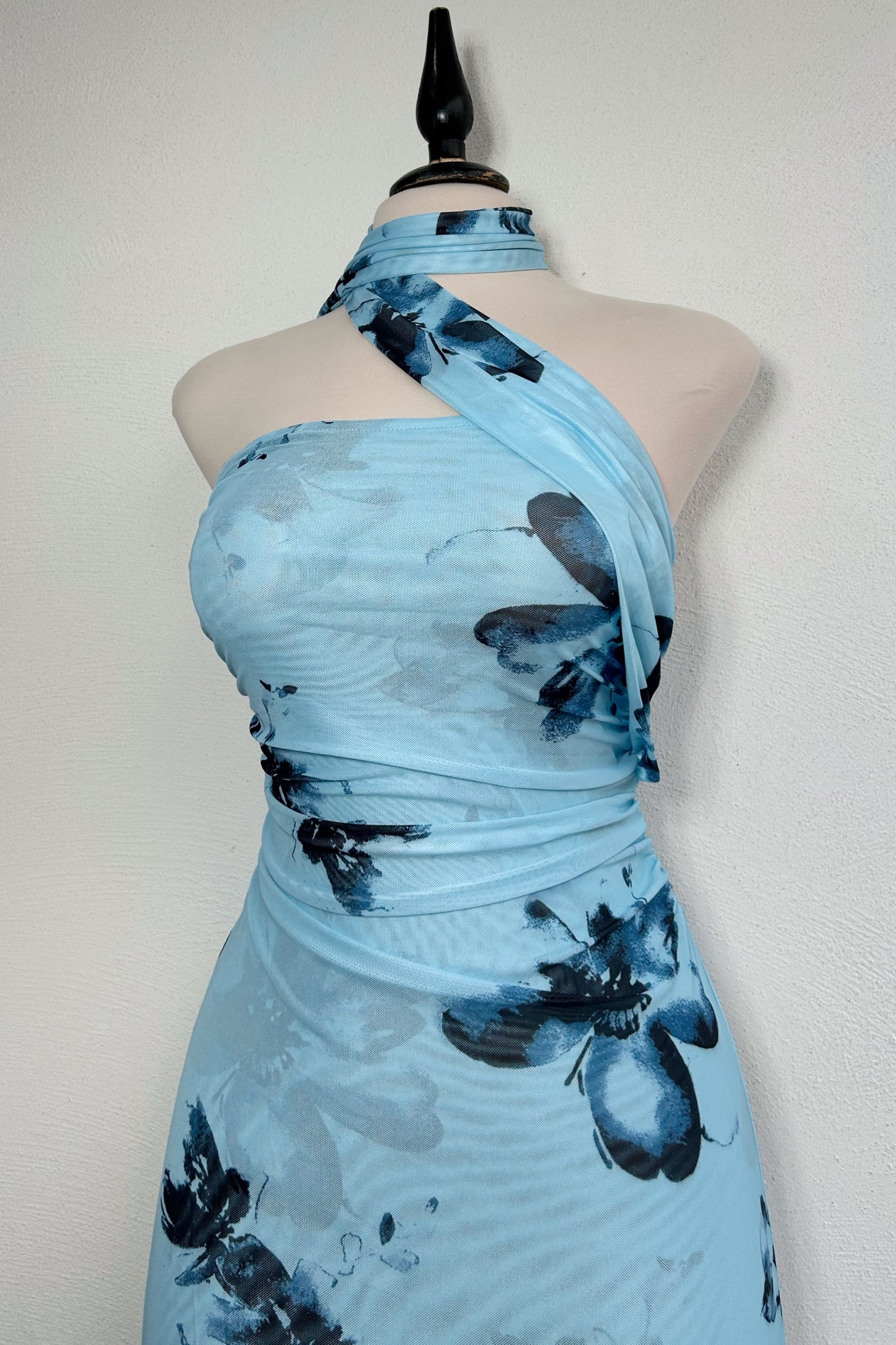 Vestido azul flores midi